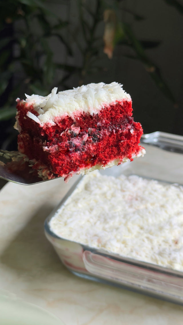 Coconut Raspberry Cake كيكة جوزالهند بالرازبيري